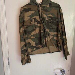 American Eagle Outfitters Green Camouflage Hoodie